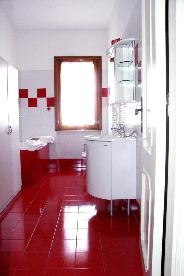 Montesilvano Marina Ari B&B מראה חיצוני תמונה