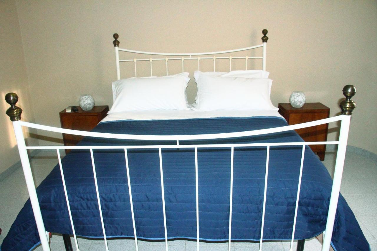 Montesilvano Marina Ari B&B מראה חיצוני תמונה